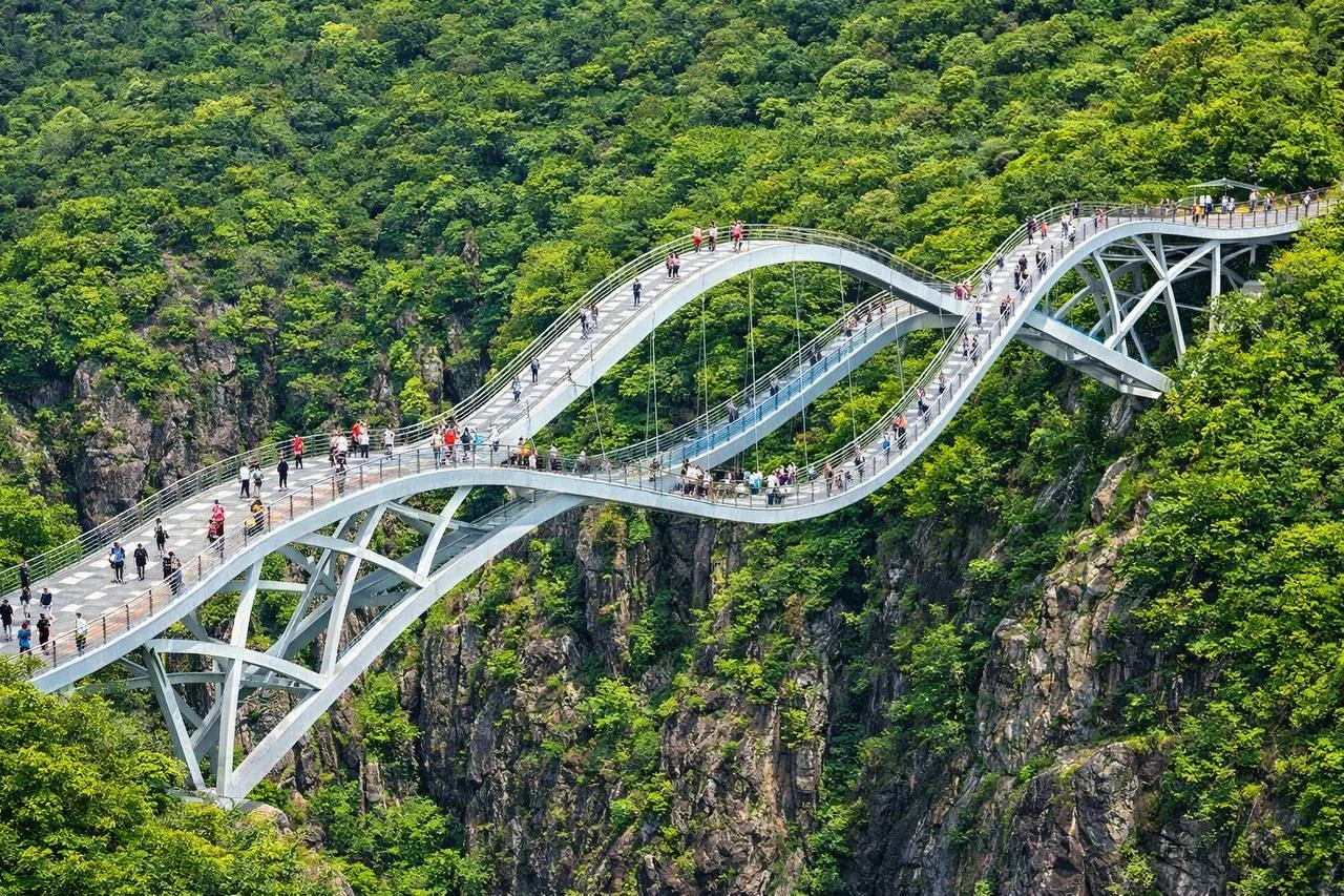 Эшима Охаси в Японии — мост с оптической иллюзией